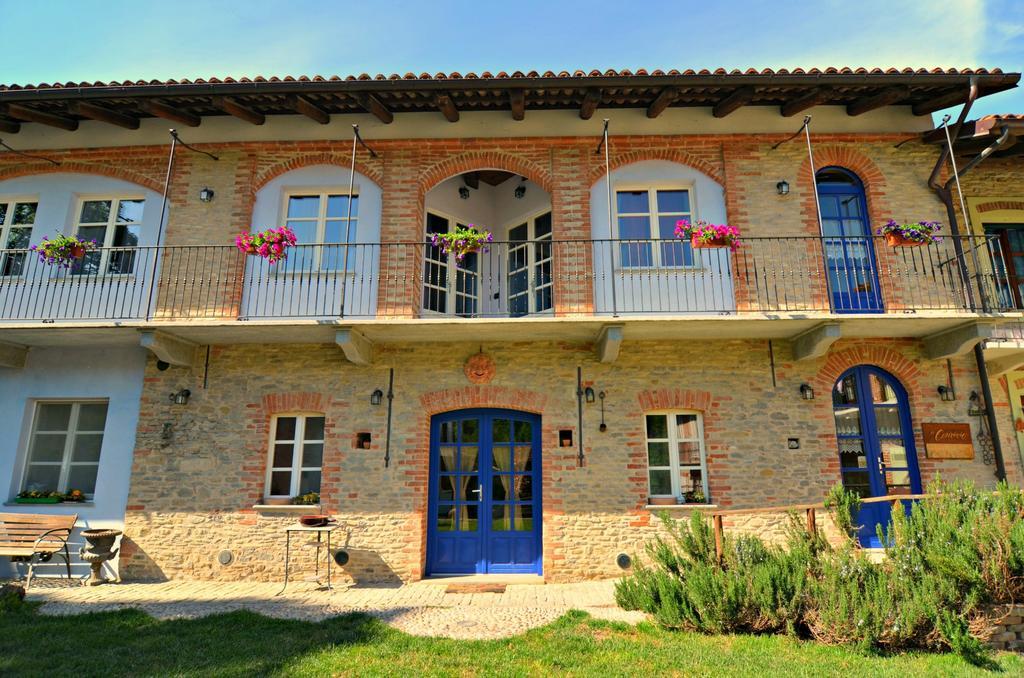Гостевой дом Cascina Il Convivio Диано-д'Альба Экстерьер фото