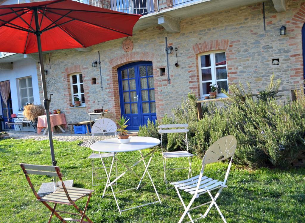 Гостевой дом Cascina Il Convivio Диано-д'Альба Экстерьер фото